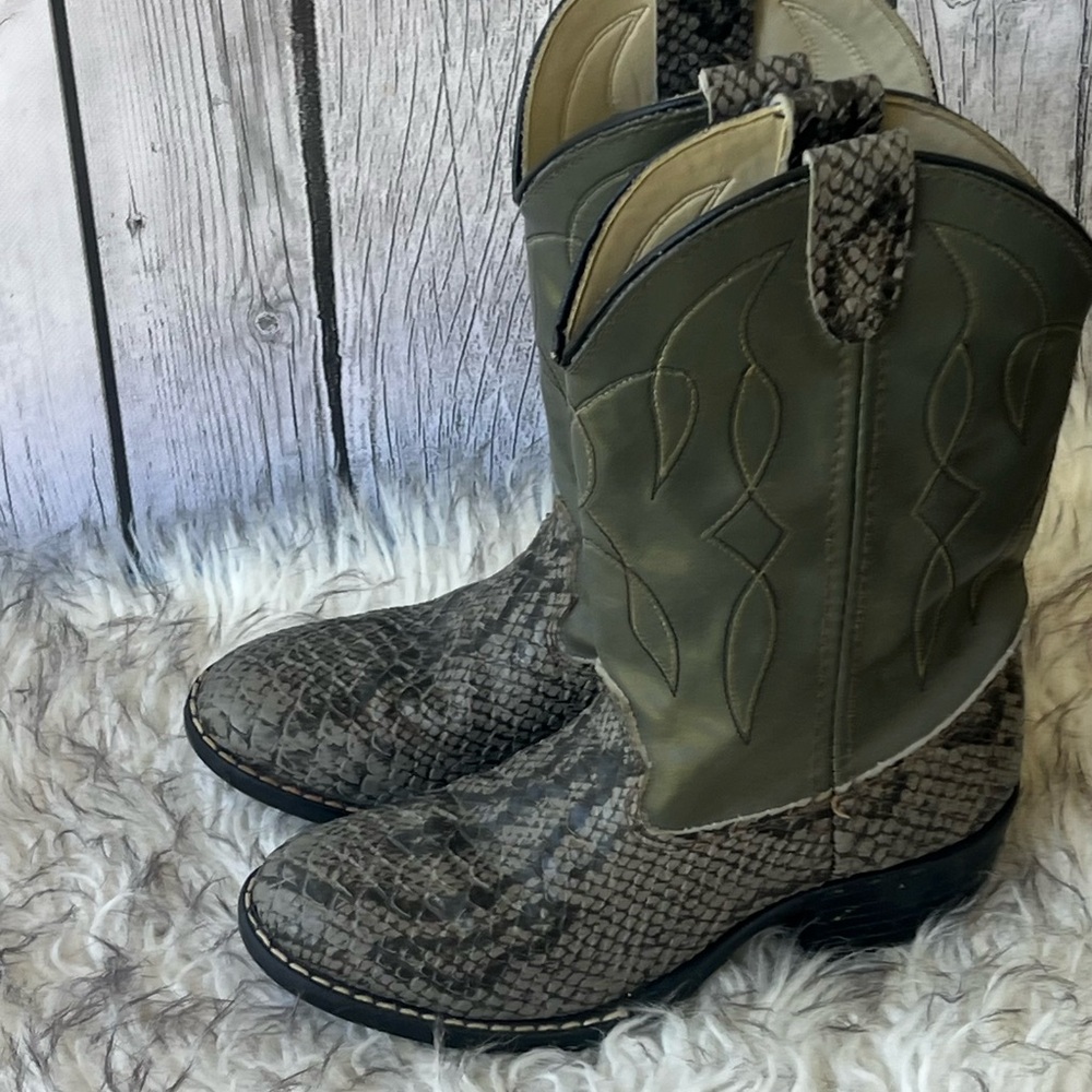 Mexicana Kids Boots in Olive and Snakeskin